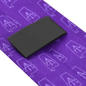Corbata Masónica Premium de Poliéster Morado con Estampado Floral Clásico, Emblema Personalizado, Corbata Formal de Regalia - Product Image 4