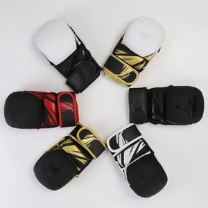 Ensemble de gants de boxe personnalisés abordables rouge et noir pour hommes, gants d'entraînement blancs de qualité professionnelle pour la remise en forme - Product Image 4