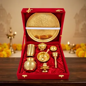 Ensemble de thali de prière en métal haut de gamme avec assiette en laiton gravée de motifs floraux, kalash, bols Diya, cuillère et accessoires de culte indiens traditionnels - Product Image 3