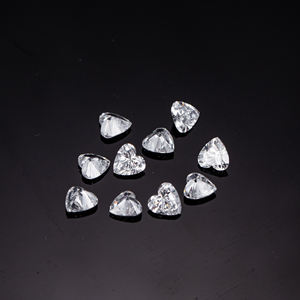 Diamant cultivé en laboratoire de forme cœur certifié IGI |   Couleur DEF |   Clarté VVS VS |   Fournisseur en gros - Product Image 6