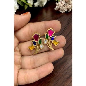 Pendientes de Flor con Cristales de Imitación, Chapados en Oro, de Alta Calidad, Estilo Vintage, para Mujer - Product Image 2