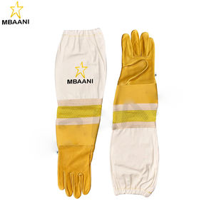 ถุงมือเลี้ยงผึ้งหนังวัวแบบระบายอากาศ  ขอบยางสีเหลือง  ต่อด้วยตาข่ายสีเหลือง  พร้อมผ้าเดนิมสีขาวอมเหลือง - Product Image 1