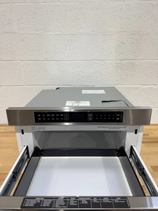 D-a-c-o-r C-o-n-t-e-m-p-o-r-a-r-y D-M-R24M977W-S Microondas de 24 Pulgadas - Product Image 2