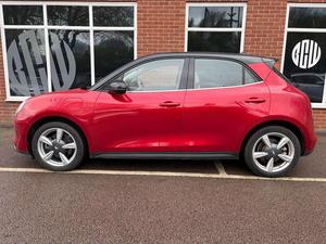 Red O R A 03 Électrique 5 Portes 48KWh Pure Plus Auto Hatchback - Product Image 3
