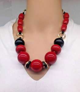 Collier en résine turquoise à perles rondes colorées, certifié IGI, unisexe, pour fêtes et occasions - Product Image 1