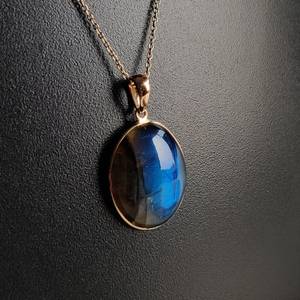 Natural Labradorite Oval Cut Gemstone Pendant 19x14MM 14K Gold Fine Jewelry Pendant For Women Premium Fashion Jewelry Wholesale - Product Image 6