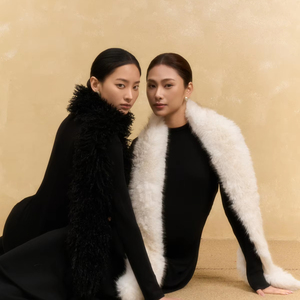 Robe noire en maille mousse extensible, tissée, mi-longue, col roulé, manches classiques, rayée, boutonnée, minimaliste, simple, pour l'été, ODM OEM - Product Image 1