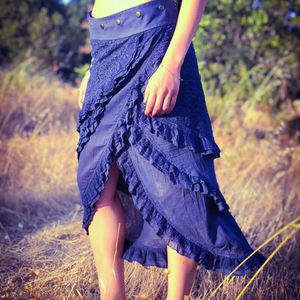 Falda Cruzada con Volantes |   Falda Élfica de Encaje de Algodón |   Ropa de Festival de Hadas Bohemias |   Falda larga estilo gitano con capas para mujer - Product Image 1