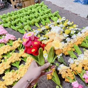 Flor de ganchillo hecha a mano, plantas en maceta, flores artificiales para siempre, regalo para un amigo, perfecto para decoraciones del hogar, OEM hecho en Vietnam - Product Image 6