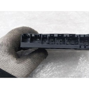 ECU และโมดูลคอมพิวเตอร์มือสองสำหรับรถยนต์ซีรีส์ 5 รุ่น 61359313992901 - Product Image 3