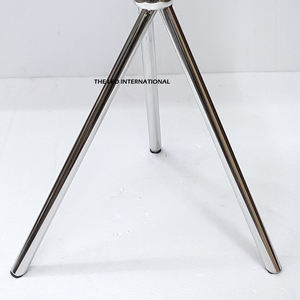 โต๊ะข้างโซฟาสำหรับห้องนั่งเล่น ห้องนอน โต๊ะข้างโลหะสำหรับตกแต่งภายในห้องรับแขก ขายส่ง - Product Image 3