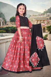 Derniers modèles indiens traditionnels modernes Lehenga Choli Rajasthani Lehenga Filles Lehenga à la demande - Product Image 2