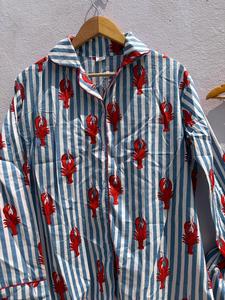 Conjunto de Pijama de Algodón con Estampado de Bloques Lobuster para Mujer |   Traje de Dormir Indio a Rayas Hecho a Mano |   Ropa de Casa de Muselina Suave - Product Image 3
