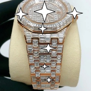 Montre bracelet de luxe en acier inoxydable avec pierres baguette glacées, mouvement mécanique, cadran 41 mm, pièce de mode affirmée - Product Image 4