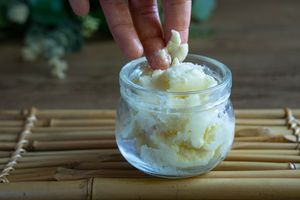Proveedor de Manteca de Karité Cruda de Grado Cosmético Natural, Loción Corporal para Todo Tipo de Piel, Hidratante y Nutritiva, OEM, ODM, ISO - Product Image 6