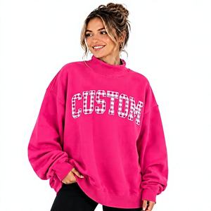 Sudadera de invierno rosa con cuello simulado y estampado de letras personalizado, diseño nuevo de Gingham, para mujer, estilo oversize, con tejido frontal, casual Faith - Product Image 1