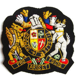 Écussons de blazer de luxe personnalisés OEM, brodés à la main, en fil métallique bullion, pour uniforme professionnel, faits main, effet 3D en relief, pour casquette - Product Image 3