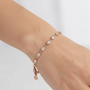 Bracelet empilable en or 14K avec diamants de laboratoire de design de mode, taille marquise, E VVS 1.26ctw HPHT CVD, chaîne à maillons hexagonaux - Product Image 6