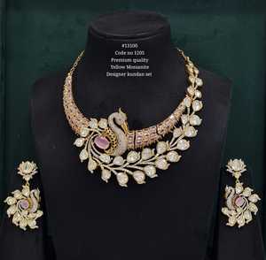 Conjunto de Joyería Kundan de Diseñador 13100, Collar y Aretes Chapados en Oro, con Moissanita Amarilla y Piedra Rosa, para Novias, Bodas y Fiestas - Product Image 2