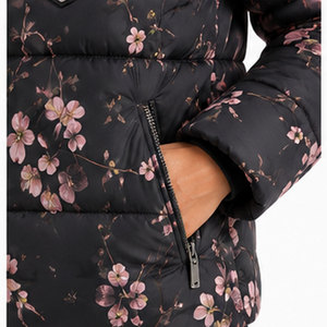 Chaqueta Impermeable con Capucha para Mujer, con Interior Aislado y Cómodo, Producción Personalizada OEM ODM para Venta al Por Mayor - Product Image 5