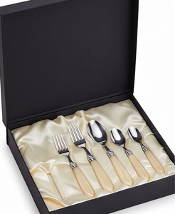 Ensemble de couverts élégants en acier inoxydable avec poignées crème, finition miroir haute brillance, passe au lave-vaisselle, vaisselle de mariage - Product Image 6