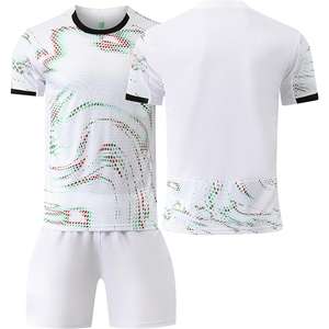 Conjunto de Camiseta de Fútbol, Color Personalizado, Secado Rápido, Transpirable, Antibacterial, Anti-UV, 100% Poliéster, Diseño OEM - Product Image 4