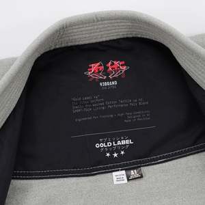 Kimono de Jiu-Jitsu Noir de Qualité Professionnelle en Coton Léger – Ensemble d'Entraînement de Grappling pour Hommes, Femmes et Adultes - Product Image 3
