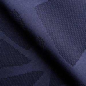 Polo deportivo estampado para hombre con tecnología de sublimación y tela con control de humedad, diseñado para un estilo de vida activo y en oferta. - Product Image 6