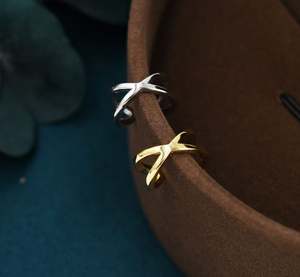 Manchette d'oreille croisée massive en argent sterling, boucles d'oreilles minimalistes sans perçage - Product Image 1