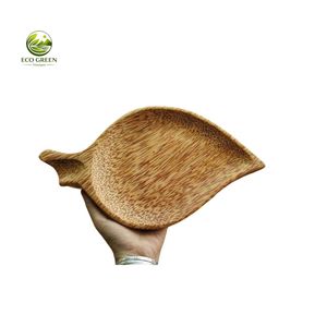 Plato de Servir en Forma de Hoja de Coco, Hecho a Mano, Diseño Minimalista, Platos y Vajilla - Product Image 1