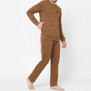 Ensemble de survêtements décontractés pour hommes – Sweat-shirt et pantalon en tissu doux pour le sport, le fitness, le jogging, le style urbain et le quotidien – Survêtements modernes pour hommes - Product Image 2