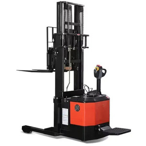 Montacargas eléctrico con motor de alto rendimiento para operaciones de elevación suaves y eficientes - Product Image 1