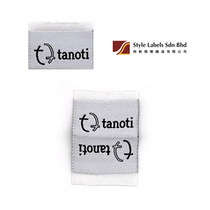 Etiquetas de Damasco Tejidas Personalizadas de Primera Calidad, Plegadas al Centro, Corte Láser, para Prendas y Bolsas, con Personalización de Logotipo de Empresa, Lavables - Product Image 2