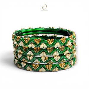 Magnifiques bracelets en verre kashmiri en forme de cœur, couleur pierre verte, pour femmes, pour mariage et festivals, à prix de gros - Product Image 2