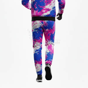 Ropa deportiva transpirable optimizada para prácticas prolongadas y recuperación. Ropa de equipo duradera diseñada. - Product Image 5