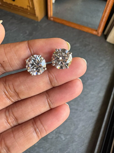 Pendientes de Plata de Ley 925 con Moissanita Redonda de Aspecto Diamante, Elegantes con Engaste de Garras, Brillantes, Joyería para Uso Diario, Regalo - Product Image 4