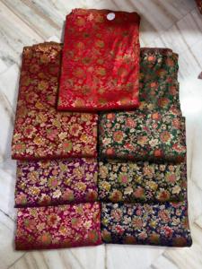 Tissu Brocart en Gros à Motifs Floraux Colorés, Textile Jacquard Tissé pour Vêtements Ethniques, Saris, Décoration Intérieure et Emballage Cadeau - Product Image 3