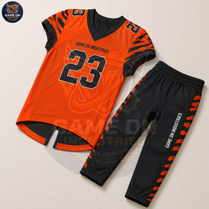 Ensemble d'uniformes de football américain personnalisés, maillot en mesh respirant, pantalon rembourré, vêtements de sport pour équipe, vêtements de performance pour entraînement et matchs - Product Image 2