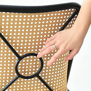 Ensemble de 2 chaises de salle à manger rembourrées avec dossier en rotin - Product Image 3