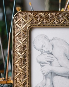 Marco de Fotos de Diseño Geométrico Dorado, Clásico, Vintage, Hecho a Mano, con Patrón Geométrico en Relieve, para una Decoración Elegante de Mesa - Product Image 2