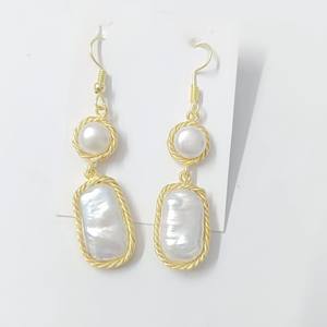 Boucles d'oreilles longues élégantes faites à la main en perles, 4 cm, argent sterling 925 plaqué or 18 carats, pour mariée, boucles d'oreilles en perles de haute qualité avec fermoir à fil. - Product Image 1