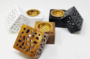 Elegante Quemador de Incienso Árabe Cuadrado de Madera |   Porta Incienso Indio Hecho a Mano, Regalo para Sala de Estar o Majlis |   Soporte para carbón - Product Image 4