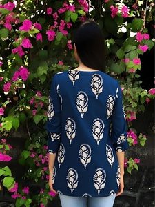 เสื้อคลุมสไตล์ชาติพันธุ์ลำลองสำหรับผู้หญิง – เสื้อคุร์ตาสั้นผ้าเรยอนผสมฝ้ายน้ำหนักเบาสำหรับใส่ในชีวิตประจำวัน - Product Image 4