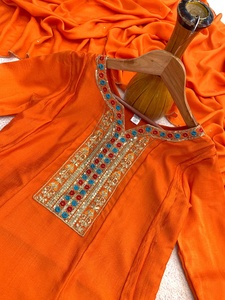 Ensemble Kurti prêt-à-porter en soie Vichitra avec broderie de designer, comprenant un haut, une jupe et un dupatta brodé en soie Vichitra. - Product Image 6