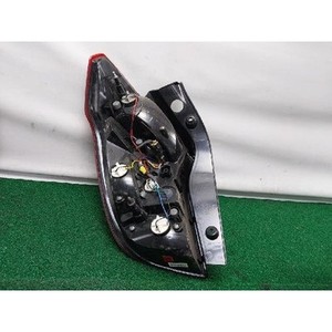 Feu arrière droit d'occasion OEM 8360234050 pour Korando C 2013-2017 - Product Image 3
