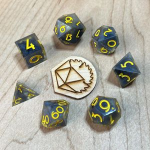 Juego de Dados de Juego Ecológicos Pintados a Mano, Diseño de Lujo en Resina y Madera, Patrón Escultural RPG, Arte Coleccionable - Product Image 4