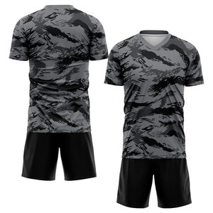 Men's Custom Soccer Football Uniform Set Breathable Jersey Jackets and Tracksuits with Team Logo Printing OEM Service - Product Image 4