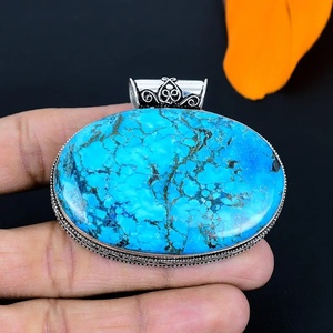 Colgante de Piedra Preciosa de Turquesa Tibetana Natural, Colgante de Joyería Hecho a Mano, Colgante de Turquesa Tibetana - Product Image 2