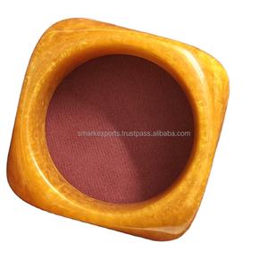 Brazalete de Resina Pulida Cuadrada, Hecho a Mano, Elegante, Brazalete de Moda para Mujeres y Niñas, Modelo con Patrón de Ángel en 3D - Product Image 1