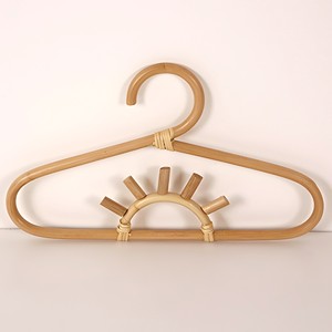 Perchas ahorradoras de espacio para organizar el armario, perchas de ratán sostenibles para ropa, venta al por mayor. - Product Image 3